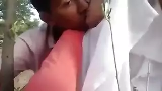 تقبيل فرنسي شغوف وجنس حميمي مع فتى مغربي مفتول