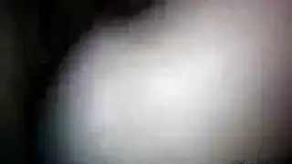 شريط جنس ياباني جامح: ممارسة جنس ثلاثي مع مشعرة وحليقة