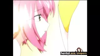 سر الأخوات: سحاق مكثف في الحمام