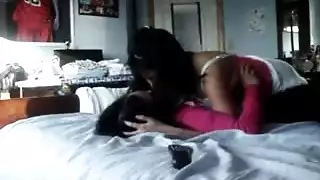 مراهقين قانونيين وكبار في جلسة جماعية جامحة