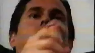 ليزا جونز وريلين سارس سيسكو في جنس سحاقي صريح مع لعق فرج ووضعية الفارسة على الأريكة