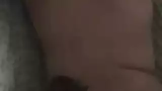 دمية الجنس الآسيوية أليكسيس تكسب مكانها بمشهد إيلاج مزدوج