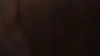 إباحية مثليّة: لعب شرجي عميق بلعبة جنسية