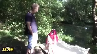 نداء الطبيعة: زبور عربيّة تنك في الغابة