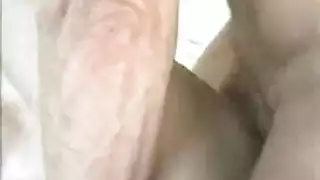 خيال جماع جماعي: مراهق مقيد بالنايلون لخدمة جنسية قاسية