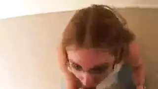 بورن منزلي: شاب يافع يذهب عميقًا وبقوة