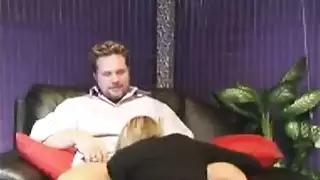 نساء ناضجات في أفلام جنس عنيفة