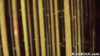 عربية مثيرة شرج خشن وضخ مهبلي