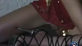 مجموعة شباب يغتصبون بنتين بسكس عنيف