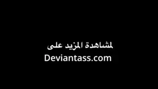 جميلة القرية تكشف فرجها المبلل في ممارسة جنسية جماعية علنية