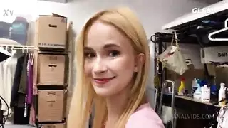 إكس إكس إكس خلف الكواليس: جنس جماعي جامح مع أسماء