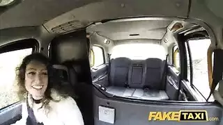 جنس عنيف مع قضيب أسود كبير وهتافات جنسية