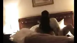 ركوبة مبكرة: فتاة خليجية تُنك بقوة في الفندق