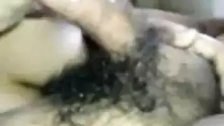 أفلام عربية ساخنة: لعق الزب والقذف على الوجه