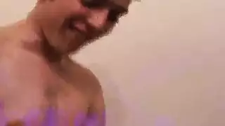 أسرار عائلية: أخوات في جنس جماعي ودعارة