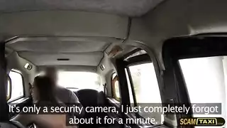 هذا الرجل يمارس الجنس مع امي الجميلة