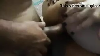 فعل شرجي عنيف حتى أقصى عمق مع مؤخرة ضخمة