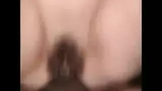 وحوش متوحشة ونساء مستعدات: مشهد إكس إكس إكس