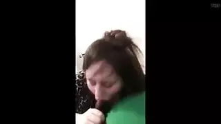 نجوم عرب ساخنون يتبادلون القبلات العميقة قبل مشهد إباحي كامل