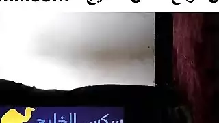 عاهرة مغربية ممتلئة الجسم تحصل على فعل جنسي مزدوج الوضعية إكس إكس إكس