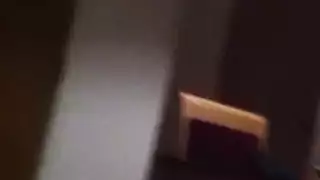 كارلي جيمس تأخذ جماع عنيف للحلق في بورن شقراء صارم