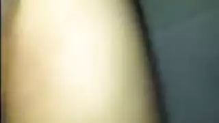 إيطالية مثيرة تكشف فرجها المشعر لصديقها الأقرب المتحمس لممارسة جنس صعب