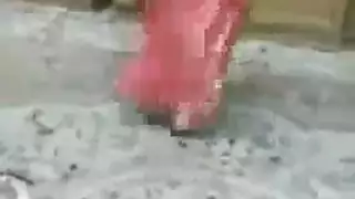 رقص علني يتحول إلى جماع جماعي – جميع الفتحات مملوءة