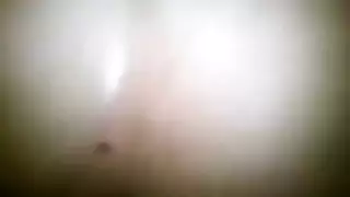 تفتح ساقيها للجماع السريع: مراهقة تطالب بالإيلاج الفوري