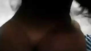 أصغر كس آسيوي يُملأ بالسائل المنوي