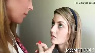 الجنس مع الام ولاخت