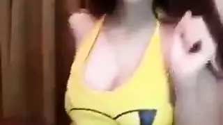 استمناء مراهقة ينتهي بقذف منوي