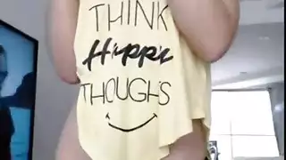  عاهرة مراهقة تحصل على تدليك مهبلي ثم تمارس الجنس مع طبيبها