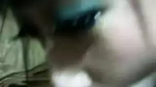 جرو يشاهد المالك يدفع مهبلي الرطب