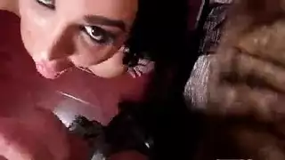 مال فرنسي وعسل مغربي: بورن صعب في غرفة فندق