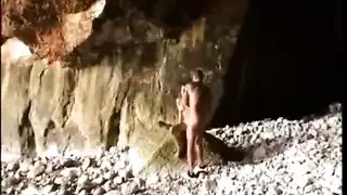 سرديات صريحة لحفلات الجنس الجماعي حيث تُقذف داخل شيكابيكا